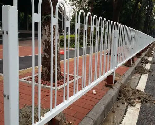 广州步行街人行道隔离栏