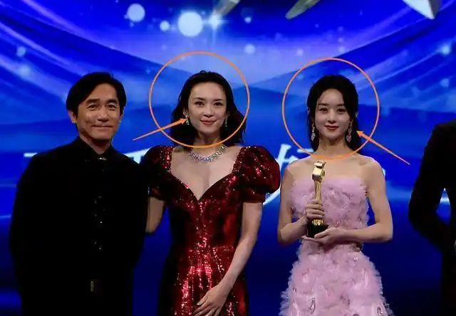 同样因演少女被嘲,当章子怡赵丽颖同框,相差八岁的状态过于惹眼