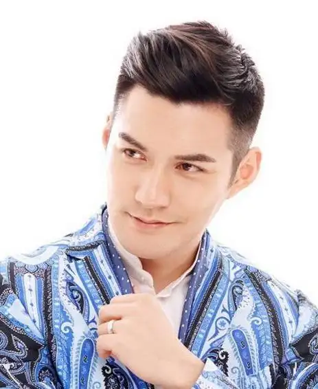 圆寸短碎都有型 成功男士短发发型向严宽看齐,男明星图片,发型图片