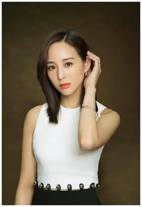 文艺知性的张钧甯,私人照还是很有气质的|张钧甯|文艺|气质_新浪新闻