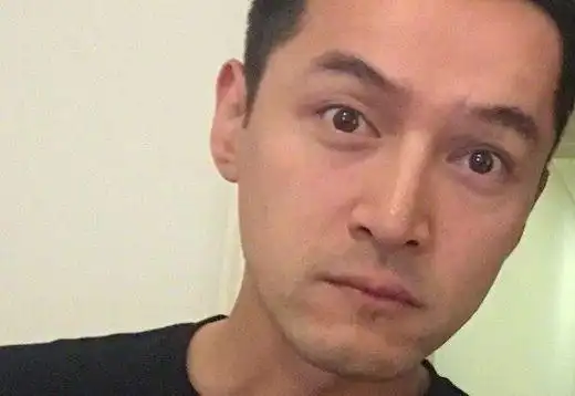 胡歌卸妆钟汉良卸妆靳东卸妆没有对比就没有伤害