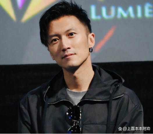 王菲与谢霆锋联手给娱乐圈明星们上了一课