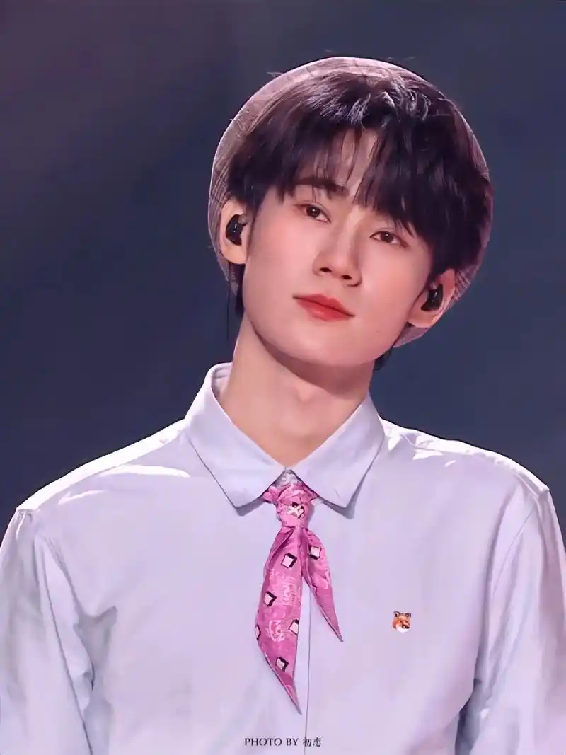 新的一年我们也要继续互相陪伴啊,今天的宝贝真可爱98#张真源 - 抖