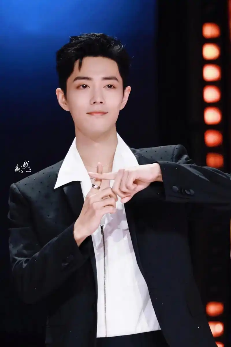 肖战# 肖战拾光盛典帅呆了