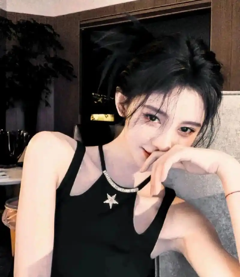 鞠婧祎稀有照片