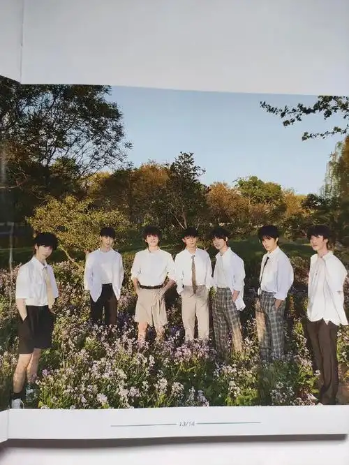 tnt《少年与花》pb高清扫图来袭 夏天的风裹着少年气息扑面而来