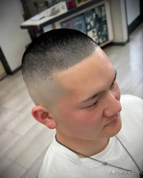 夏季男发别乱剪,周边铲短更时尚,清凉还精神_发型_头发_颜色