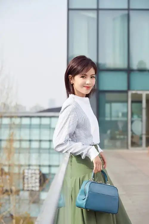 电脑壁纸 手机壁纸 高清图片 明星图片 图片大全 头像图片 发型图片 1