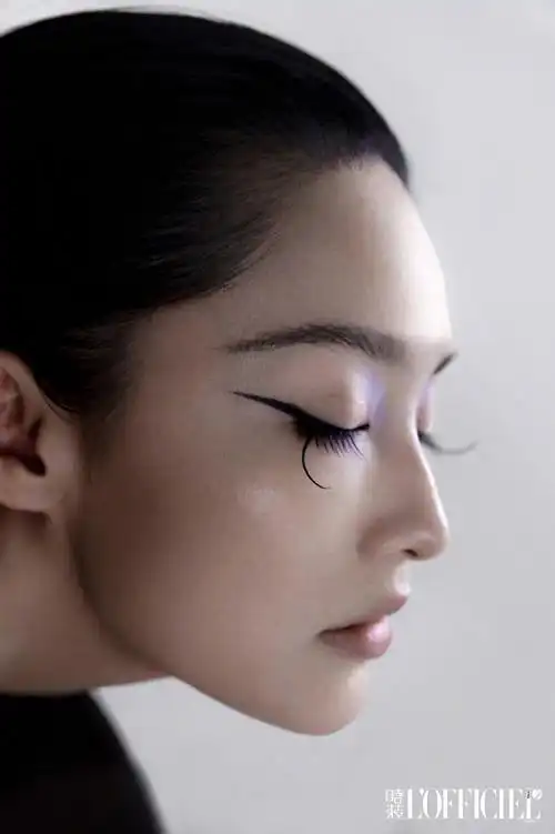 李沁时装七月封面##李沁孤独盛宴大片