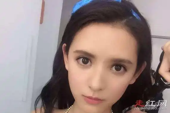 张予曦整容以前长什么样她有了一个小鲜肉男友