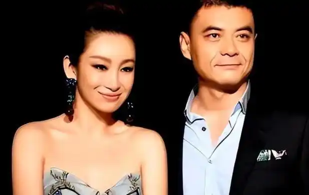 东北虎秦海璐被丈夫宠成了萌虎