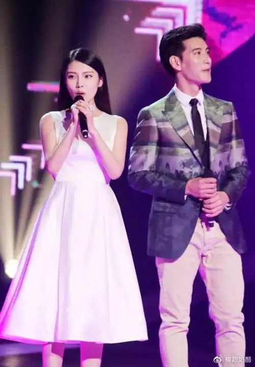 蒲巴甲梁洁官宣分手,2年前就已订婚,去年女方悄悄删除求婚动态