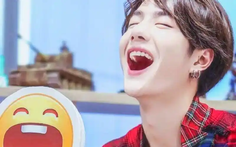 王一博笑容合集治愈你的不开心