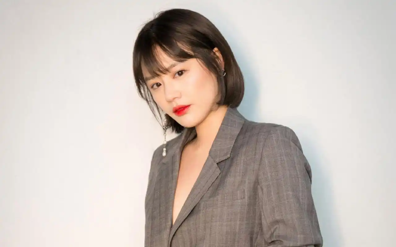 马思纯时尚干练写真图片桌面壁纸高清大图预览1920x1200_大陆明星下载