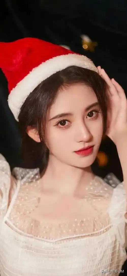 鞠婧祎,可爱迷人,笑容甜美,四千年难得一遇的美女谁不爱呢_网易订阅