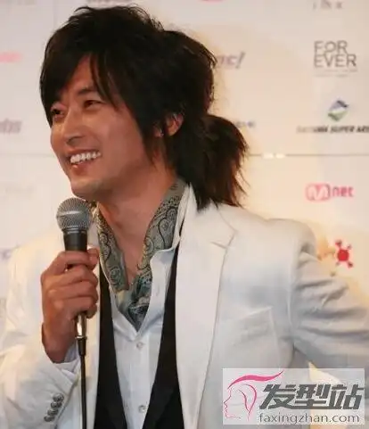 男生日式马尾辫打造慵懒异域风