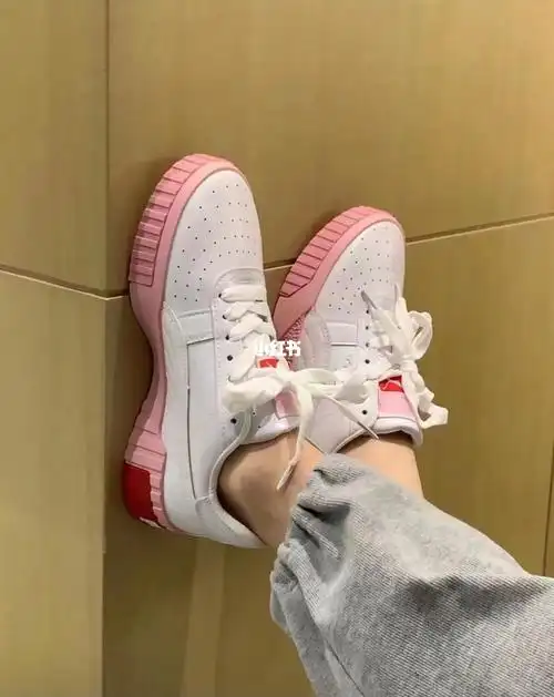 谁能拒绝粉色鞋子太好看了吧