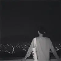 有魅力的背影男生头像背影散发出的魅力