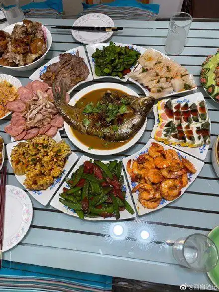 除夕年夜饭大赏来了|饺子|美食|海鲜|家宴_网易订阅