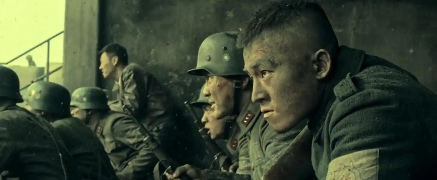 郑恺|《八佰》票房破3.4亿,出镜两分钟郑恺惊艳,删去的13分钟说了啥