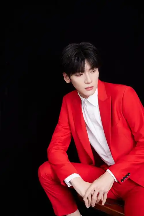 翟潇闻加盟河南卫视五四青年节特别节目