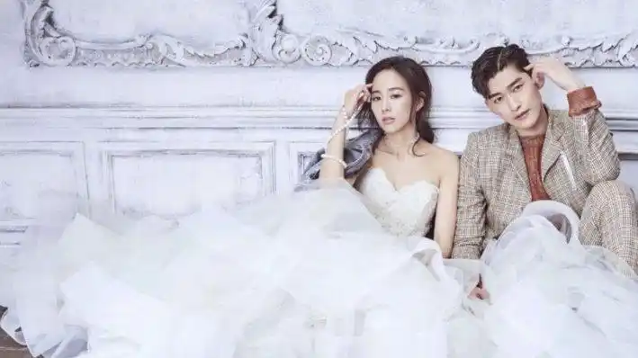 张翰更博,和张钧甯婚纱照曝光!cp配一脸比郑爽古力娜扎更有夫妻相?