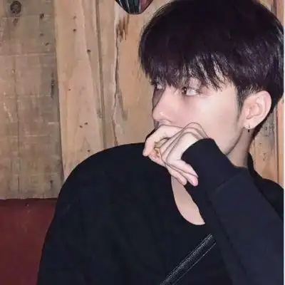 2022男生头像冷酷帅气真人男生气质头像时尚高清图片