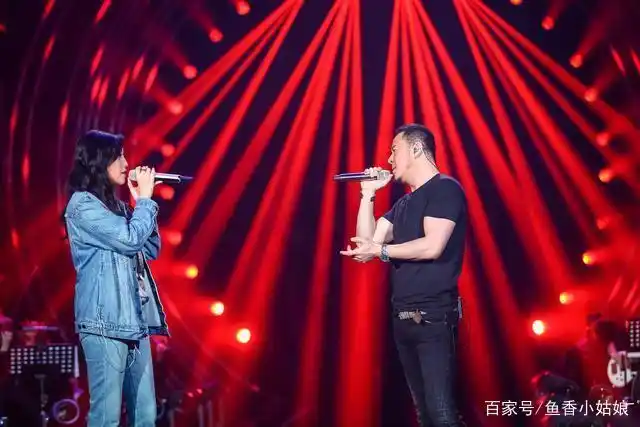 吴青峰陈粒《忘穿》:当男神哥哥遇上民谣女神,堪称天籁