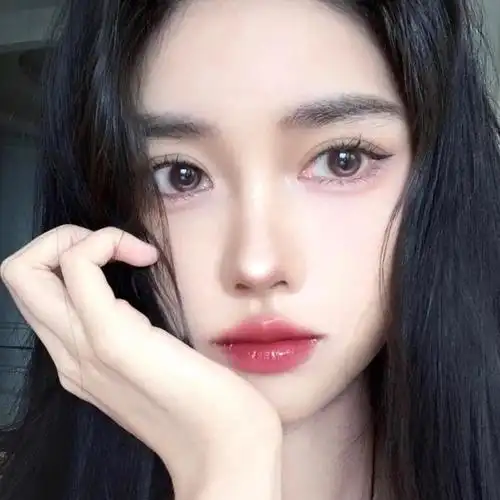 2021年高冷气质美女个性头像