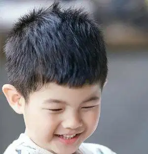 男宝宝写真造型这样凹又潮又萌(3)_发型师姐