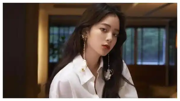 一人带全家上综艺欧阳娜娜战胜困难前行鸡犬涌现一拖三