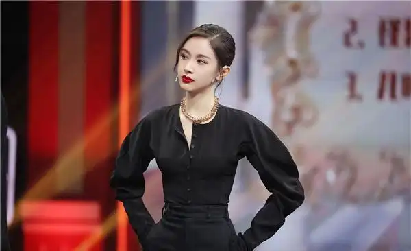 王子文录制《王牌》,一句话暴露低情商,被指身材歧视冒犯贾玲