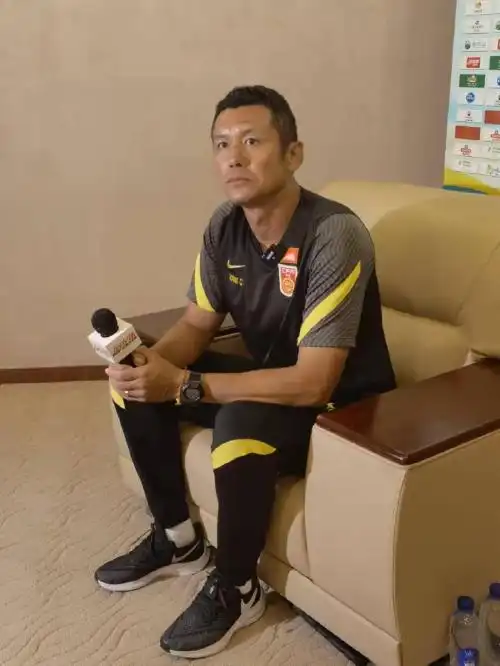 国少主帅杨晨:应该有球员适合留洋 个人特点不明显