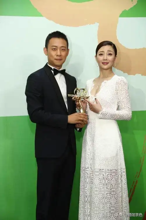 带着儿子二婚嫁影帝张译,如今18年过去,才知道她嫁的有多值|爱情|演员