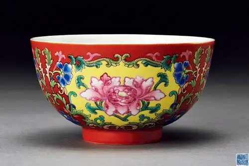 珐琅彩缠枝花卉纹碗】拍卖品_图片_价格_鉴赏_清代其它彩釉瓷器_雅昌