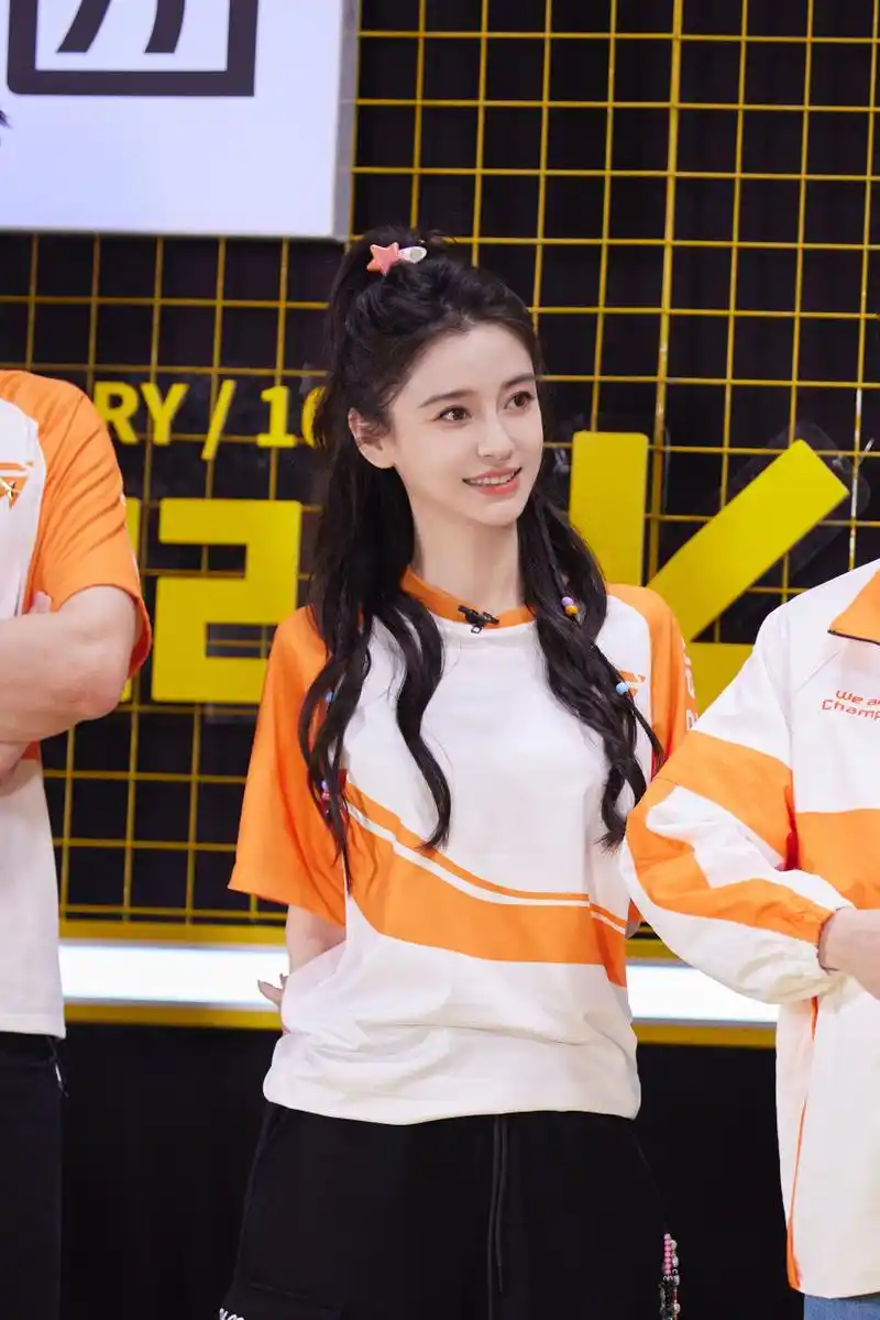 angelababy ·#战至巅峰# 电竞不分年龄,快乐唯一真谛09腾讯视频