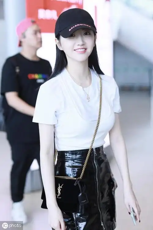 景甜机场美照,小甜甜就是这么甜