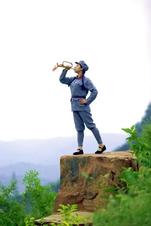 人像摄影红军女战士