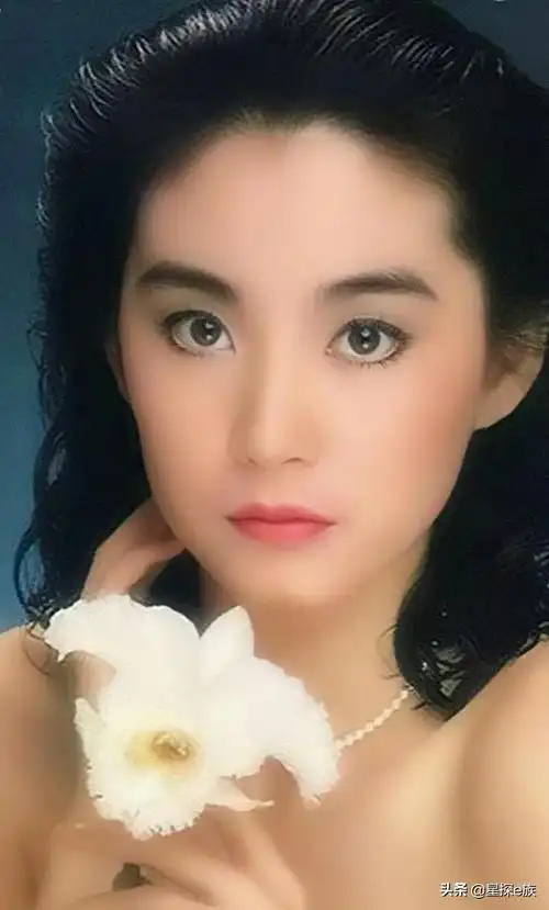 如何冷静地分析林青霞的俊俏长相?