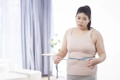 随着年龄增加,这些部位的皮肤日渐松弛,皮脂性肥胖和松弛性肥胖互相