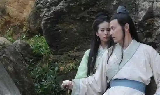 p data-id="gnviukve3v">《白蛇后传》--鲍仁( a target="_blank"