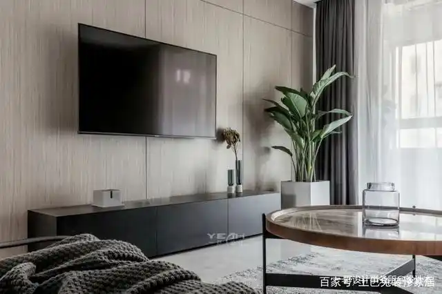 这一定是喜欢日式,新中式的朋友心头好,木质电视背景墙可以用木饰面