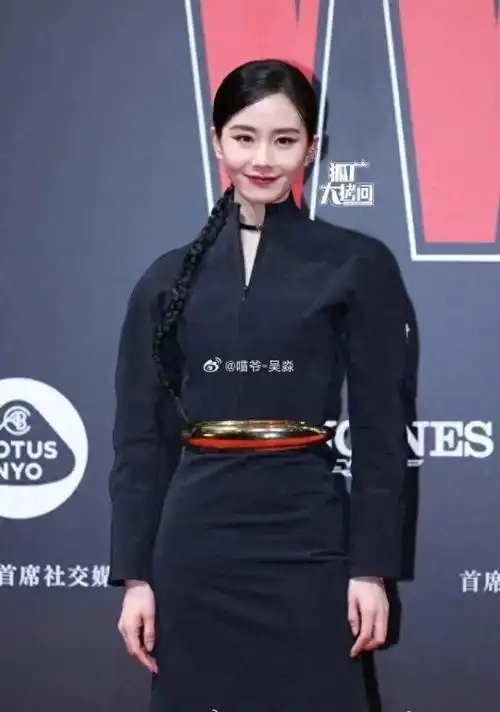 刘诗诗红毯生图直拍颜值好真实啊