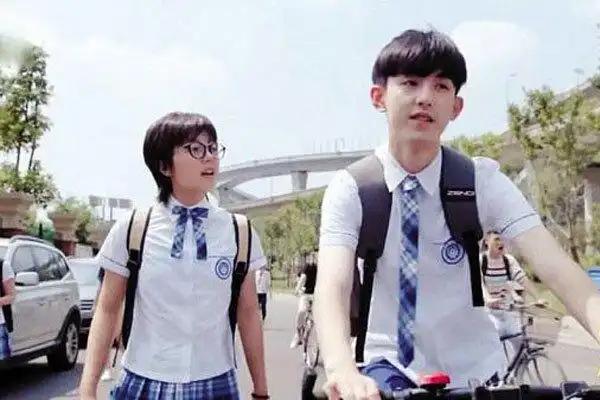 赵今麦的男朋友是谁今麦郎的名字哪个男生愿意要