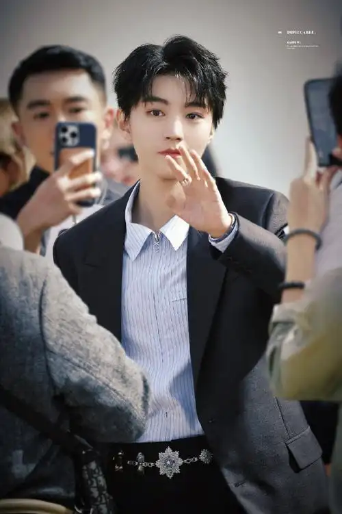 王俊凯秀场g社生图