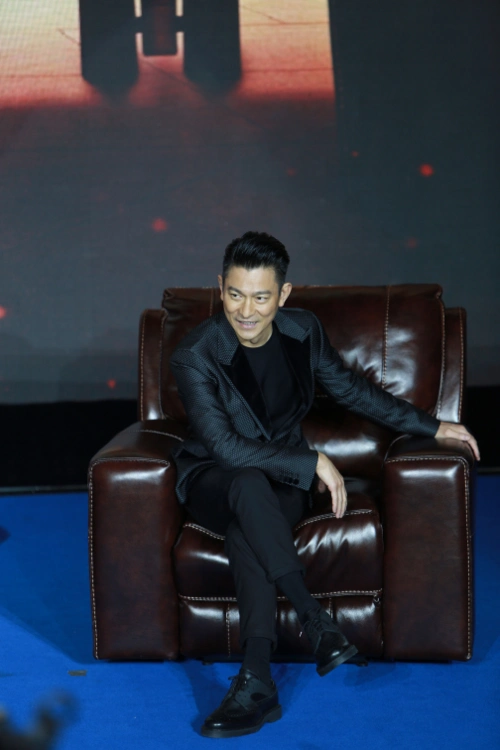 刘德华代言芝华仕头等舱沙发