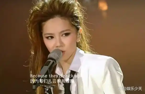 有种"整容"叫邓紫棋分手,前男友林宥嘉变化不大,她却像变个人