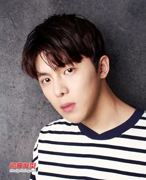 男生韩式发型设计之逗号刘海发型