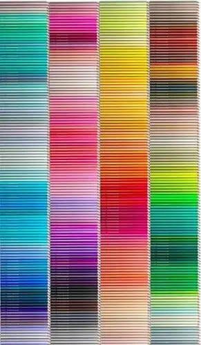 就是这套铅笔. 它有整整500种颜色!