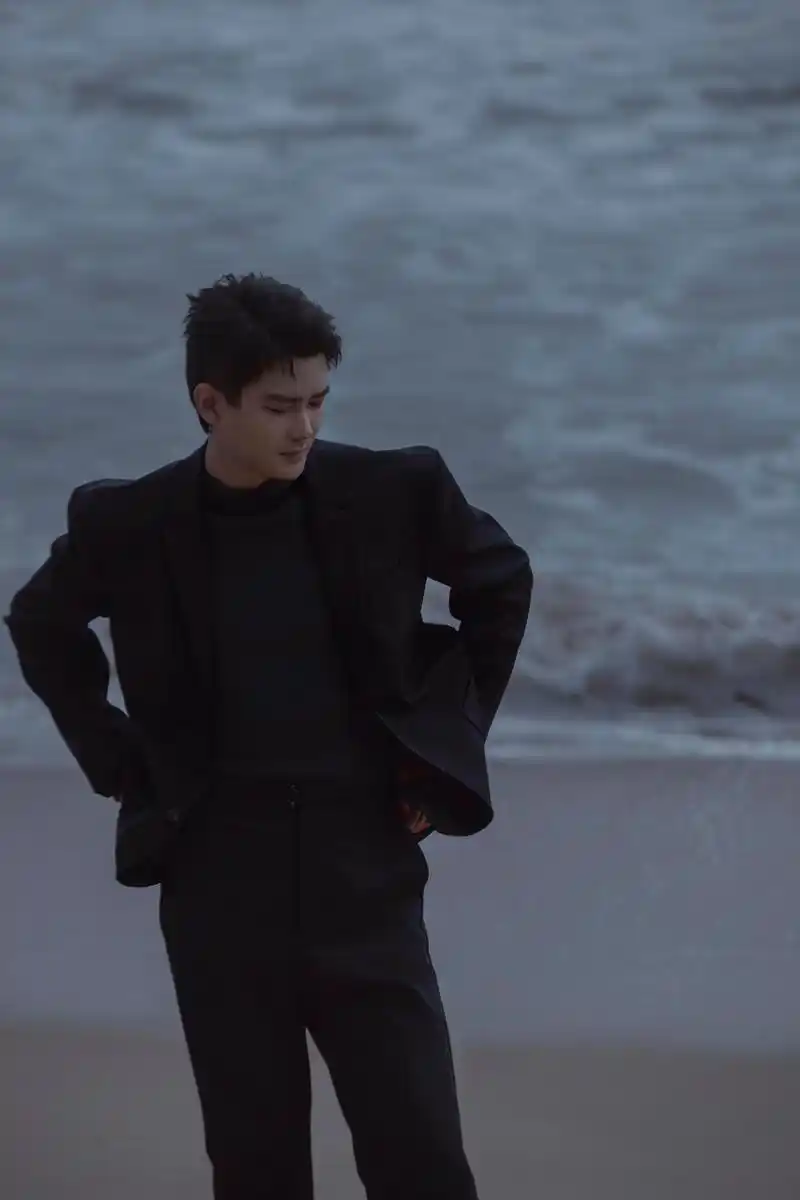 熊梓淇超话 98逐浪而至,海风中邂逅怦然暖冬.
